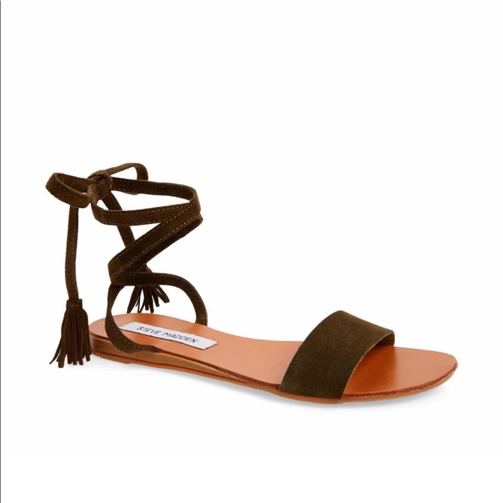 COPY - NWT Steve Madden Kapri Sandals
